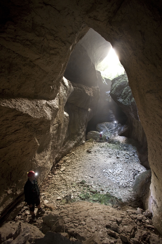 Cueva Palomera  / ÁNGEL AYALA