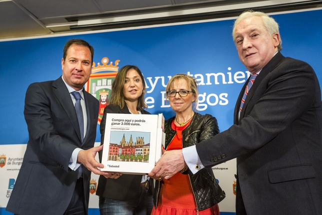 El Ayuntamiento, en colaboración con el Banco de Sabadell, pondrá en marcha la campaña 'Creemos en Burgos' para apoyar al comercio de proximidad.  / LUIS LÓPEZ ARAICO