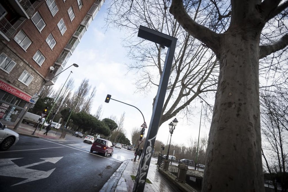 El ubicado en la avenida del Arlanzón es el más ‘multón’ de la ciudad porque es el único fijo.