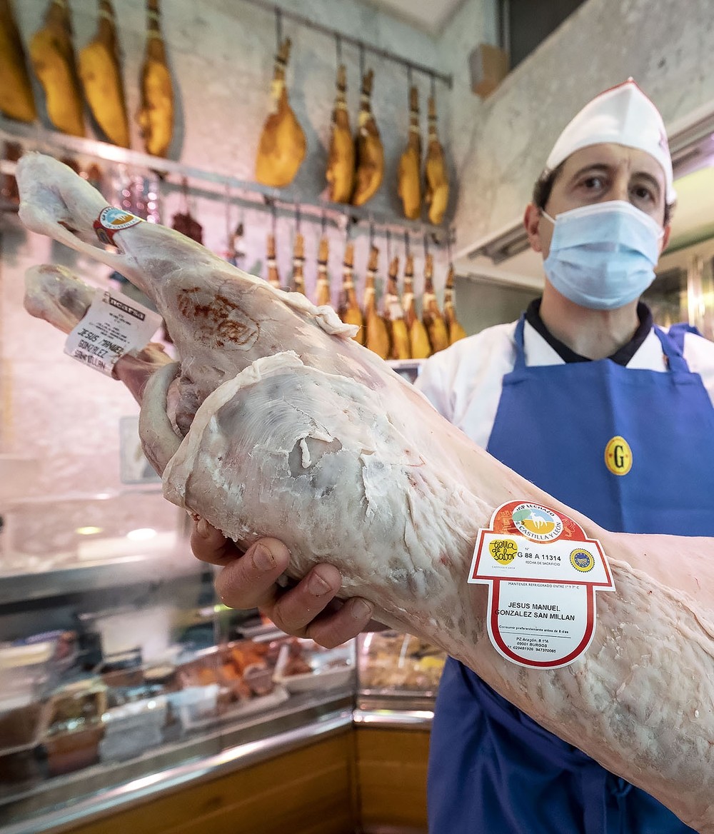 El lechazo churro afronta su peor Navidad | Noticias Diario de Burgos