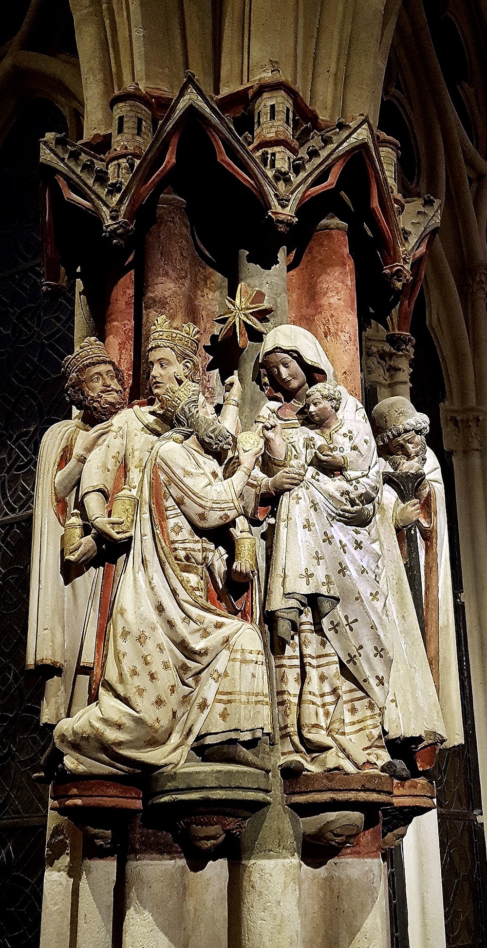 Adoración de los Magos, último tercio del siglo XIII. Claustro alto de la catedral de Burgos. 