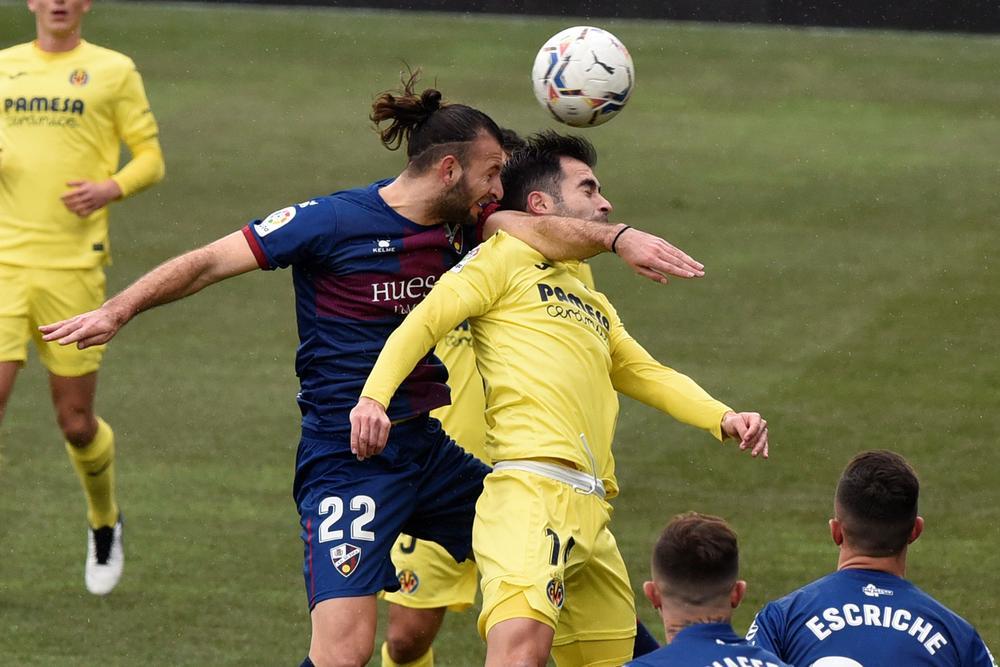 El Villarreal ahoga todavía más al Huesca