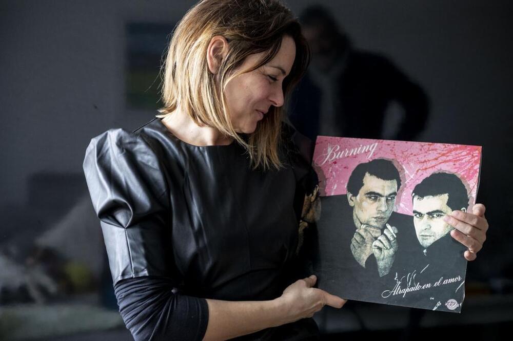 Penélope Martín impulsa la edición de un disco inédito escrito y compuesto por su padre, Antonio Martín, líder de la mítica banda de rock fallecido en Briviesca hace tres décadas.