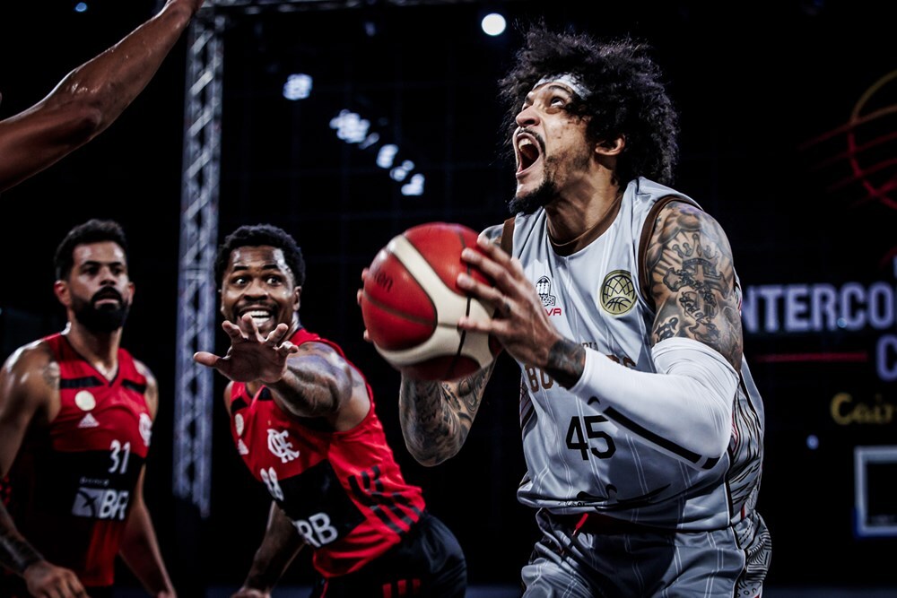 San Pablo Burgos-Flamengo, final de la Copa Intercontinental.  / HENDRIK OSULA (FIBA)