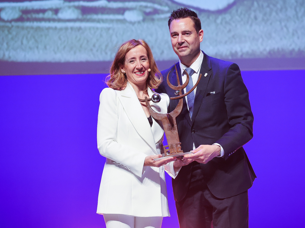 Carmen Pinto, junto a Daniel de la Rosa.