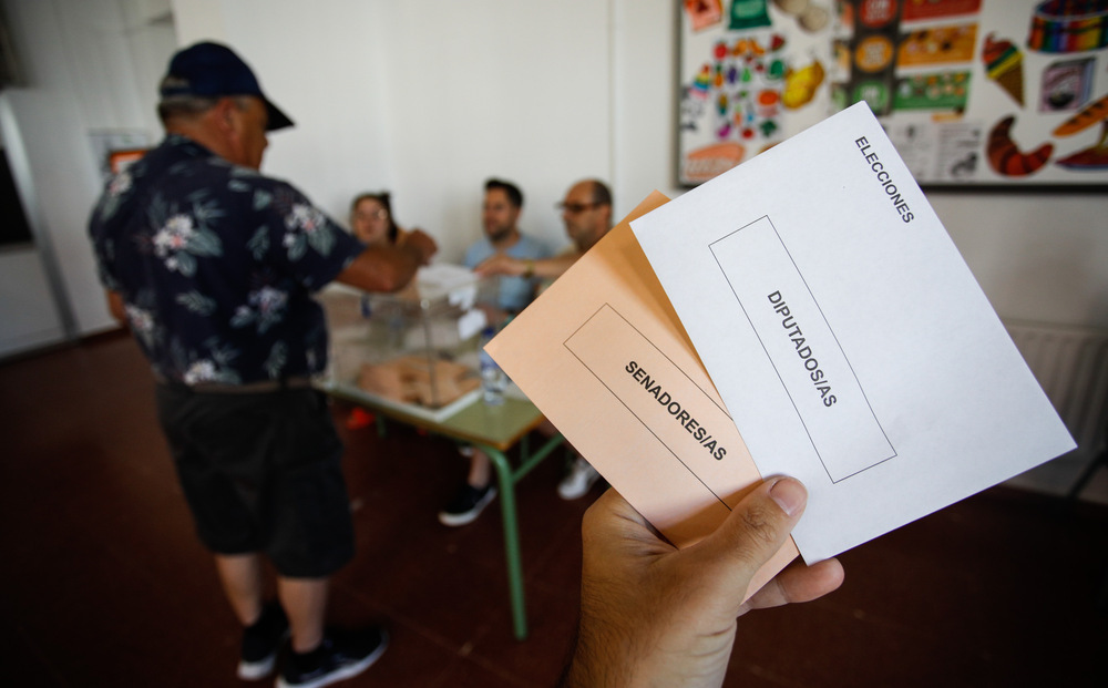 Elecciones generales, votos en Las Candelas  / CHRISTIAN CASTRILLO