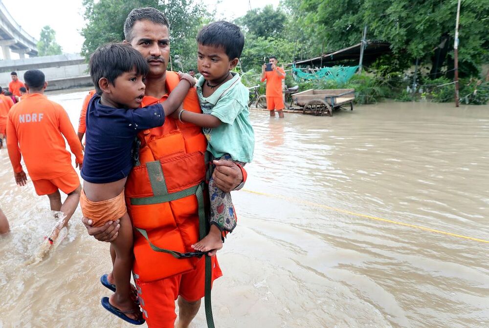 Delhi on high alert as Yamuna river crosses danger mark  / HARISH TYAGI