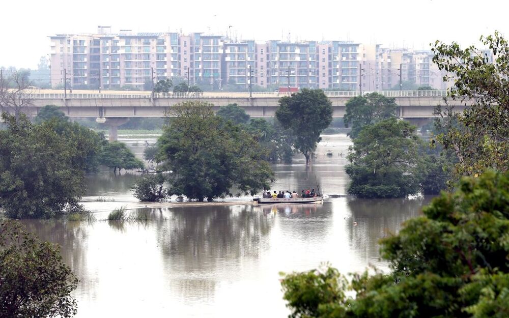 Delhi on high alert as Yamuna river crosses danger mark  / HARISH TYAGI