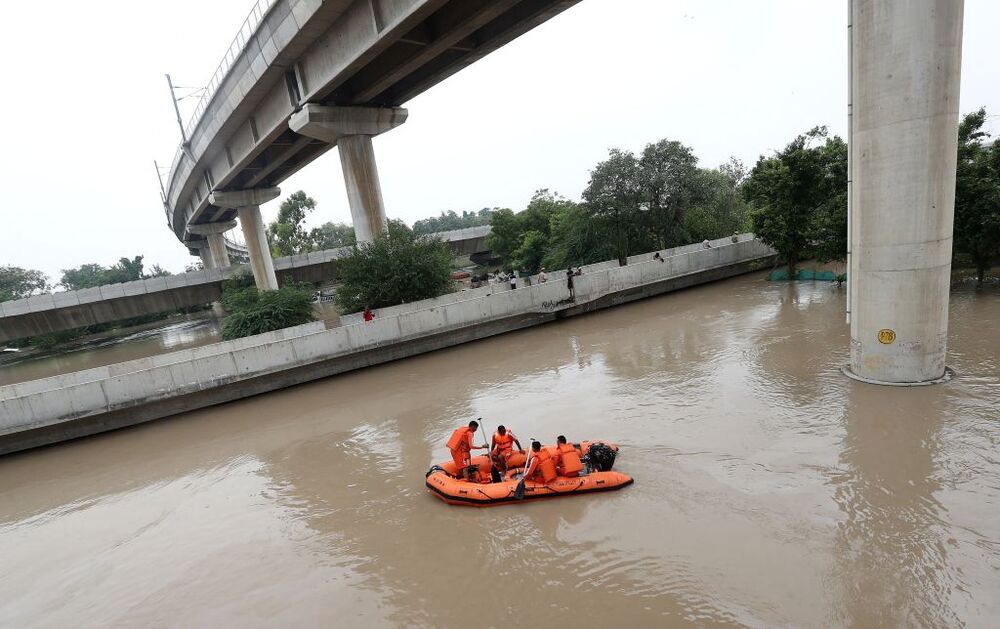 Delhi on high alert as Yamuna river crosses danger mark  / HARISH TYAGI