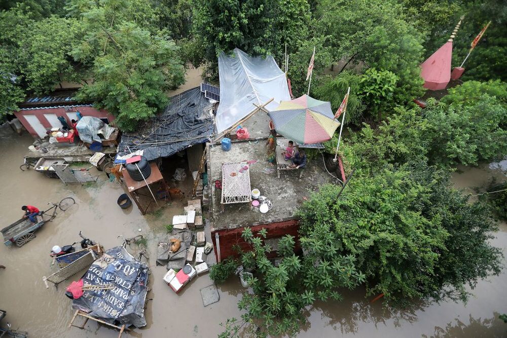 Delhi on high alert as Yamuna river crosses danger mark  / HARISH TYAGI