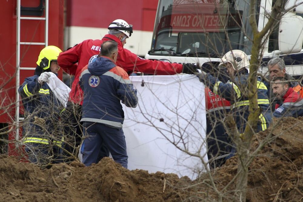 Scontro tra treni in Grecia almeno 32 morti  / ASSOCIATED PRESS/LAPRESSE