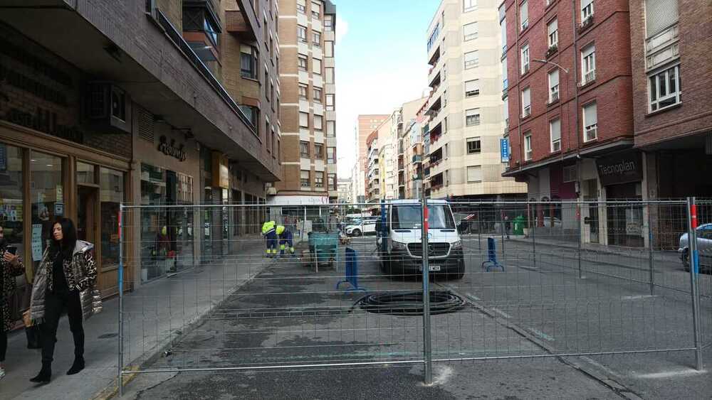 La obra afecta al primer tramo de la calle Arenal, entre la de El Cid y Francisco Cantera.