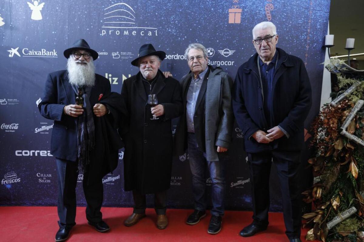 Antonio Doñate, que va a fichar por los ZZ Top, Cristino, Paco del Amo y Alejandro de la Fuente, los dos últimos de Donantes de Sangre.  / VALDIVIELSO