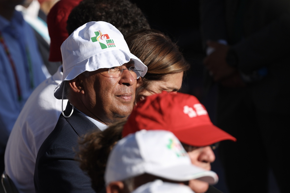 Pope Francis attends welcome ceremony at Meeting Hill during World Youth Day  / EFE