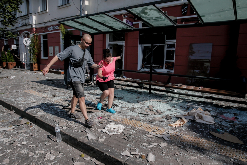 Missile strike in Chernihiv 
  / AGENCIAS