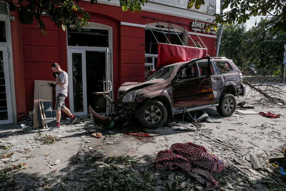 Missile strike in Chernihiv 
  / AGENCIAS