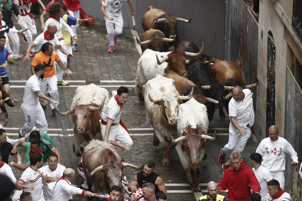 Primer encierro de los sanfermines 2023  / JESÚS DIGES