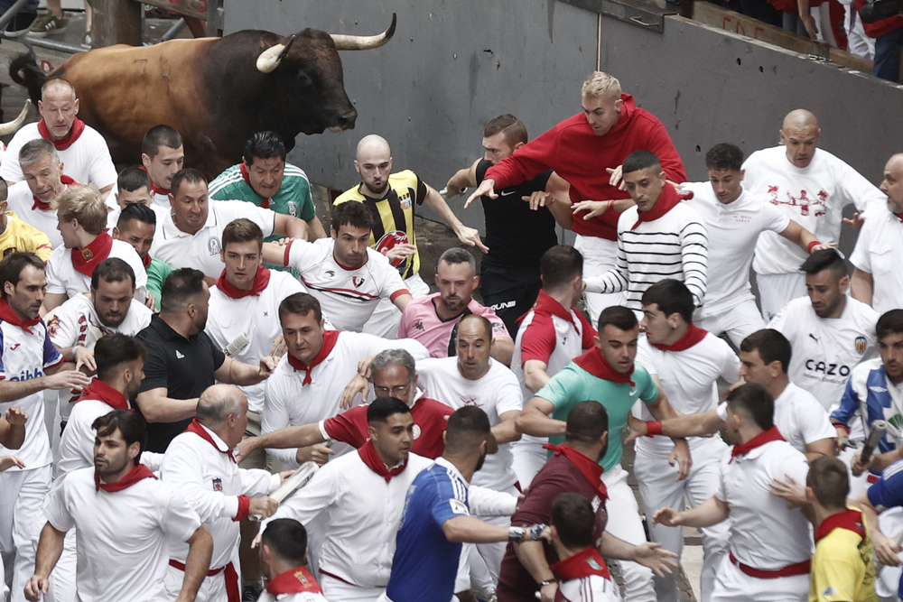 Primer encierro de los sanfermines 2023  / JESUS DIGES