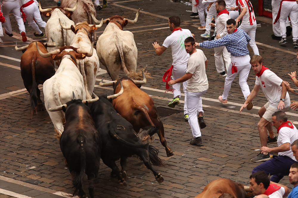 Primer encierro de los sanfermines 2023  / J.P. URDIROZ