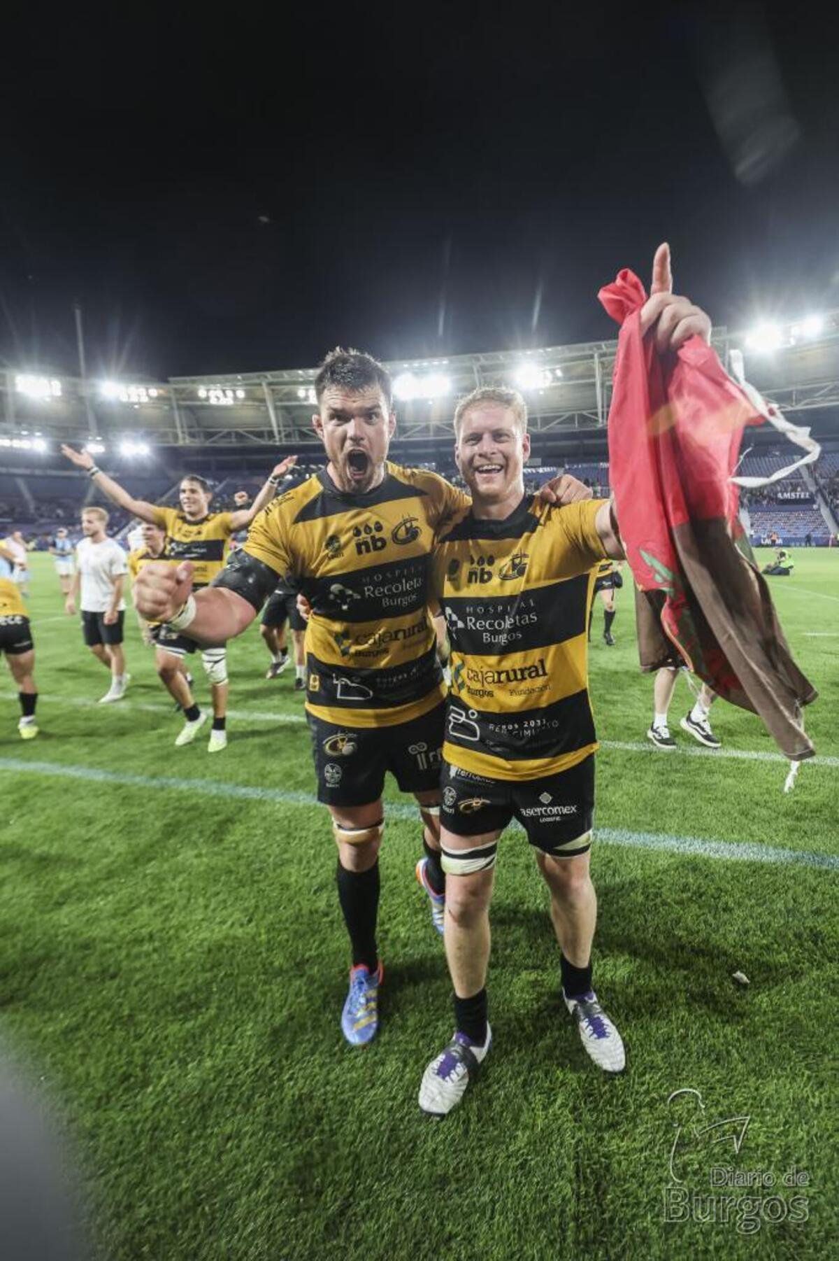 El Aparejadores hace historia y se proclama campeón de la Copa del Rey de rugby al imponerse al VRAC (19-20).  / LUIS LÓPEZ ARAICO