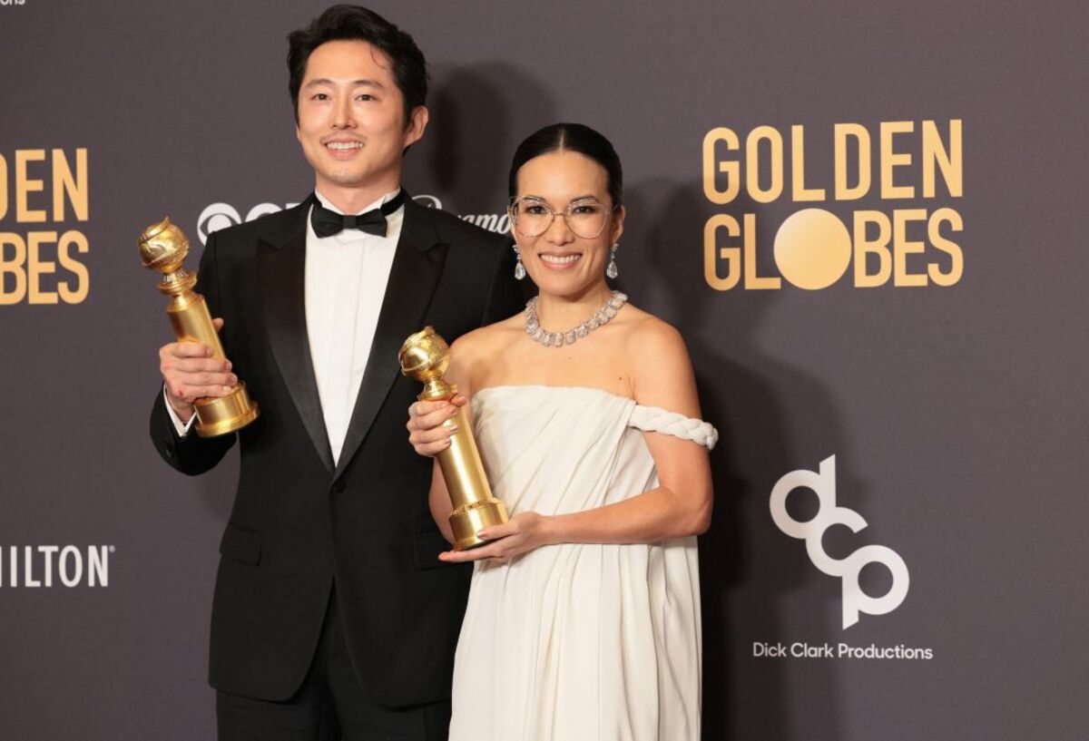 81st Golden Globe Awards - Press Room  / ALLISON DINNER