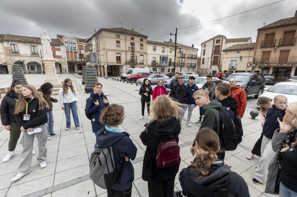 Además de las actividades en clase, tienen tiempo para conocer mejor el municipio.