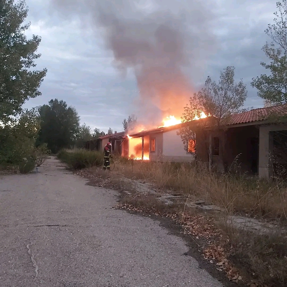 Todo apunta a que alguien provocó el fuego.