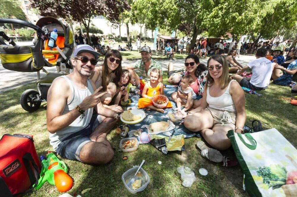 El escenario Charco gana adeptos en plena ola de calor