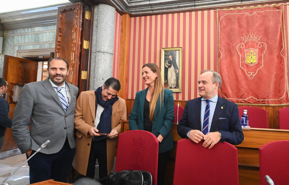 Pleno del Ayuntamiento de Burgos del 22 de noviembre.  / RICARDO ORDÓÑEZ (ICAL)