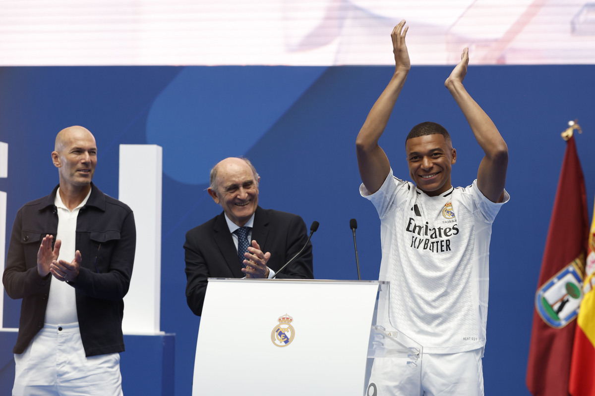 Presentación Mbappé como nuevo jugador del Real Madrid  / CHEMA MOYA