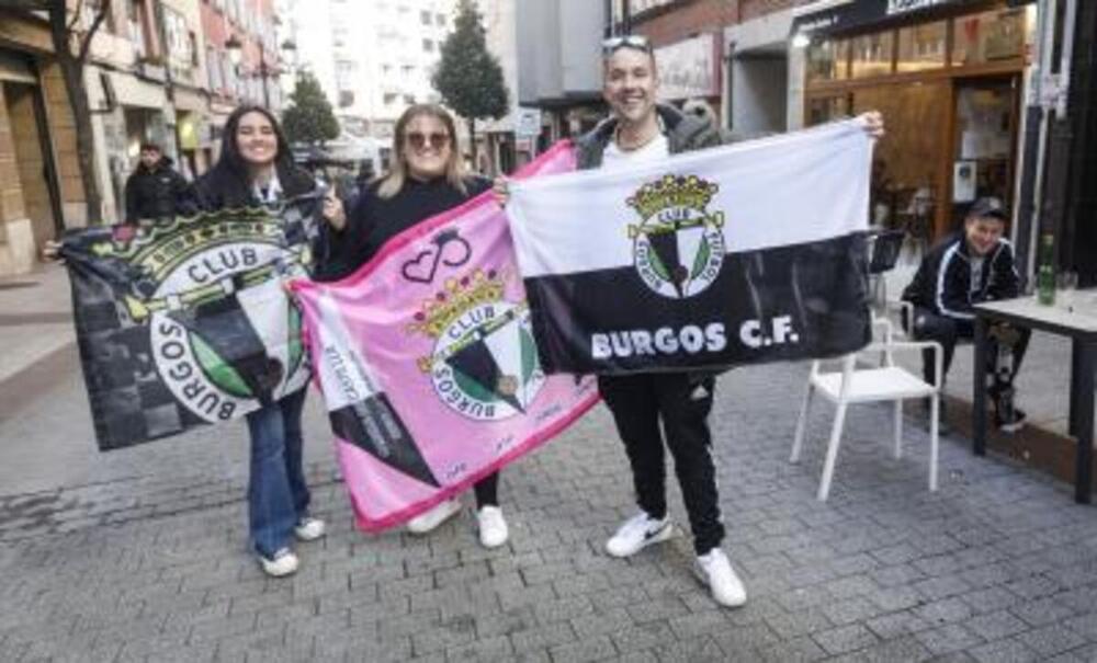La afición del Burgos CF 'escancia' Oviedo
