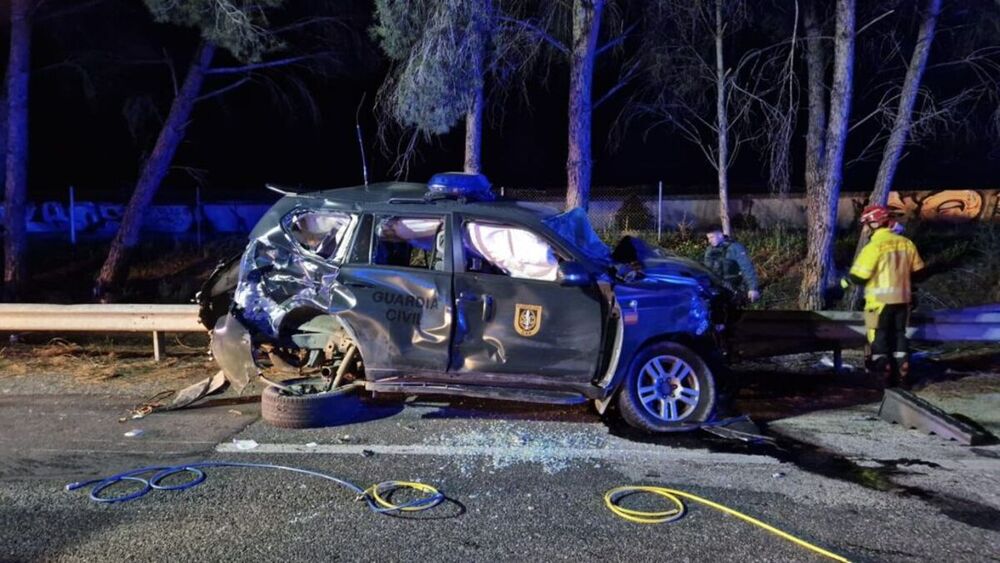 Seis muertos tras saltarse un camión un control en Sevilla