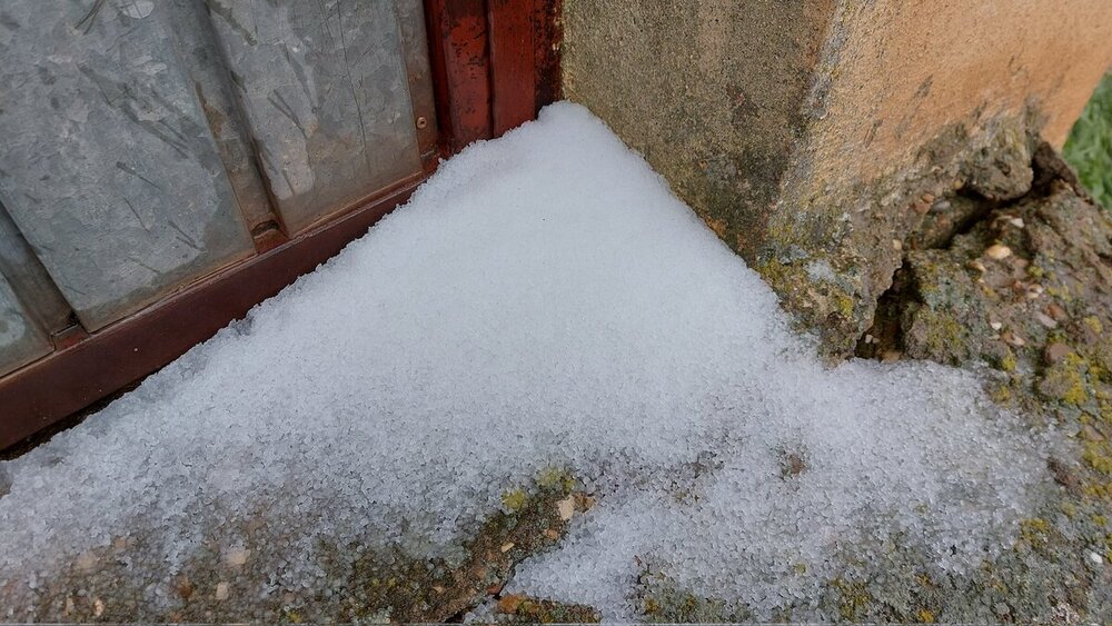 Granizo acumulado en Lerma.