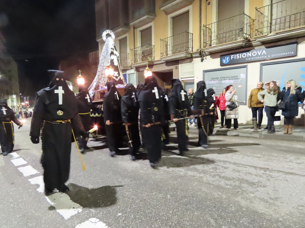 Santo Entierro en Aranda con recogimiento y sones castellanos