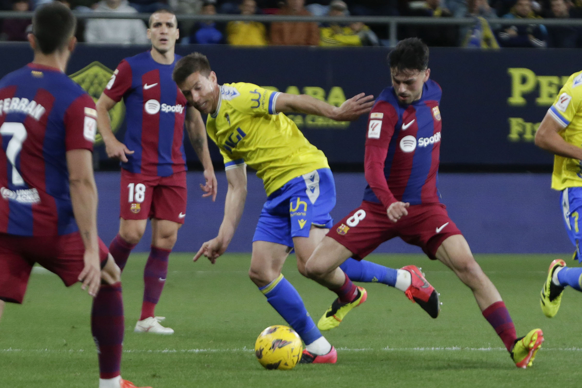 CÁDIZ / FC BARCELONA  / ROMÁN RÍOS