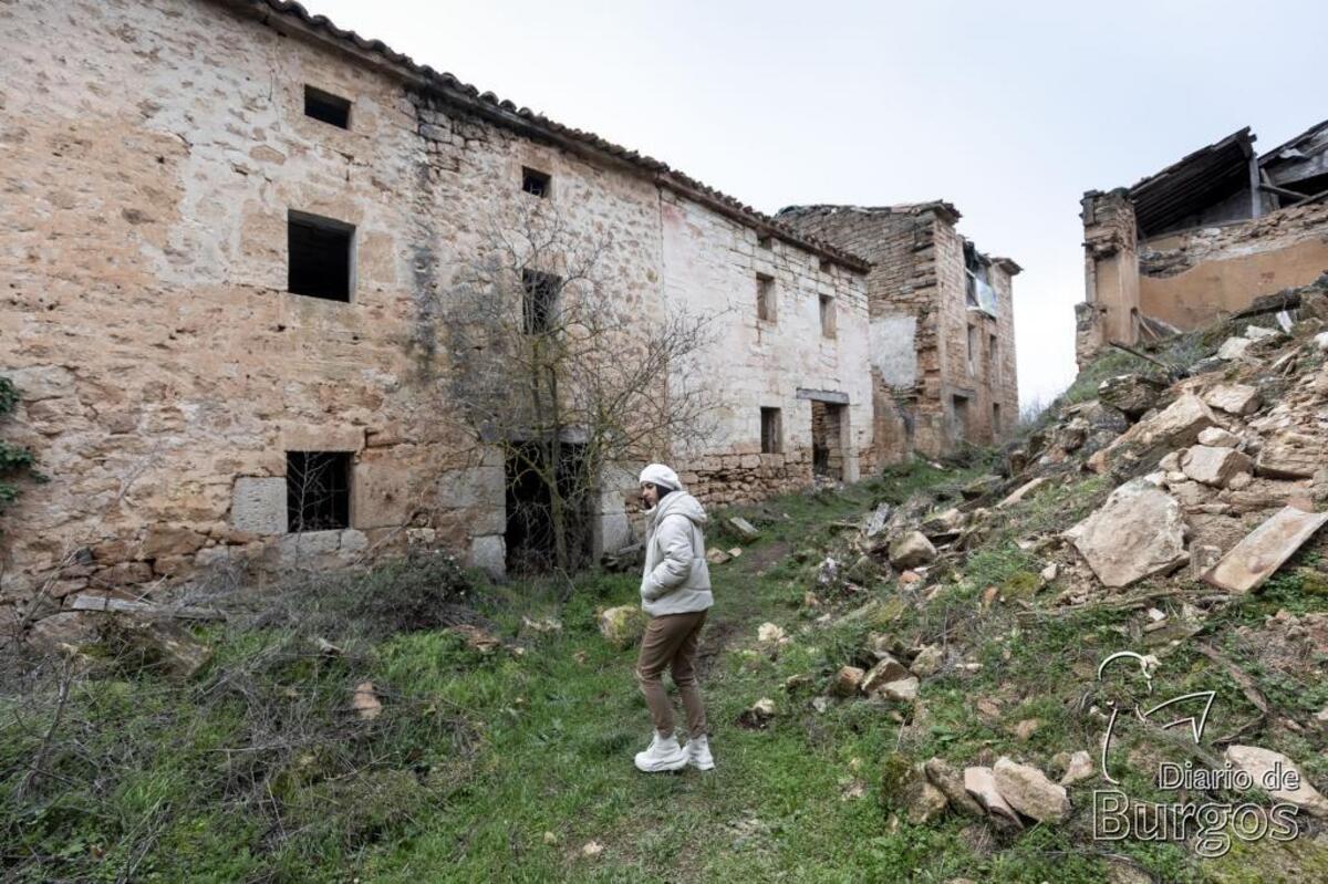 En Bárcena de Bureba hay construcciones de unos 30 metros cuadrados de planta y otras de gran tamaño que superan los 100.  / VALDIVIELSO