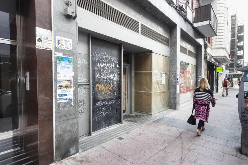 El local en la calle Ramón y Cajal está en obras y abrirá a final de mes. 