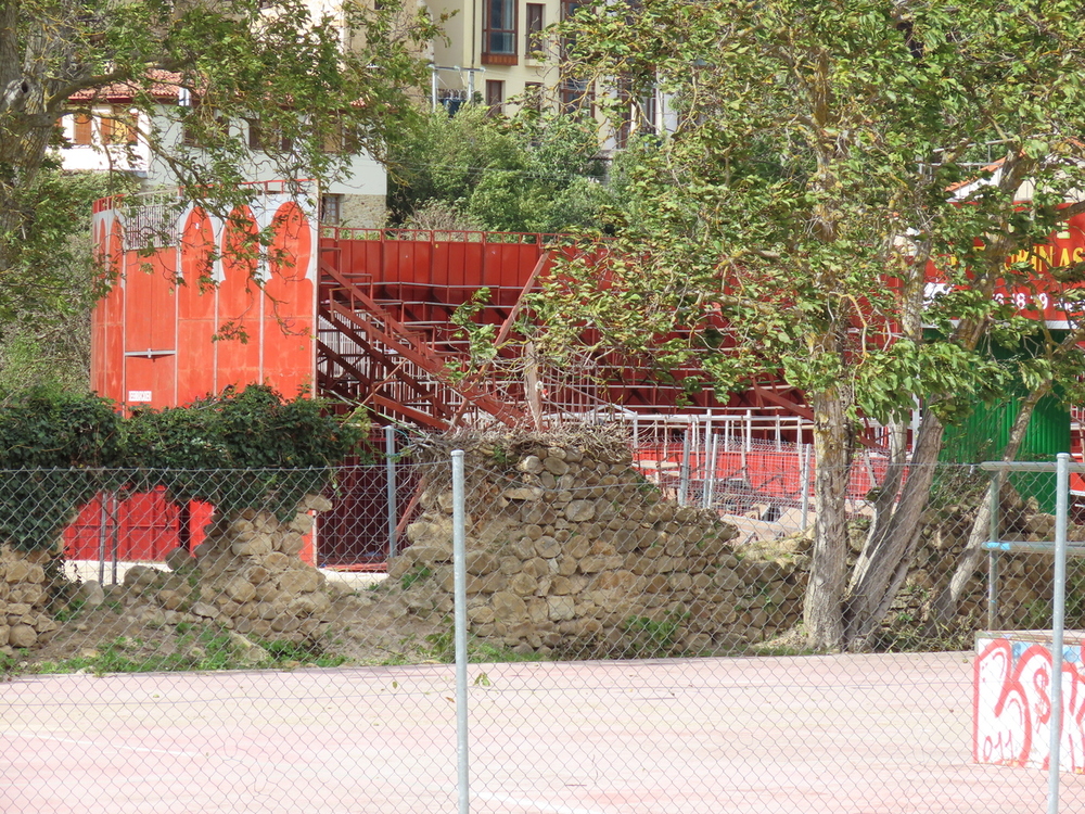 Medina suspende los actos de la plaza portátil que voló