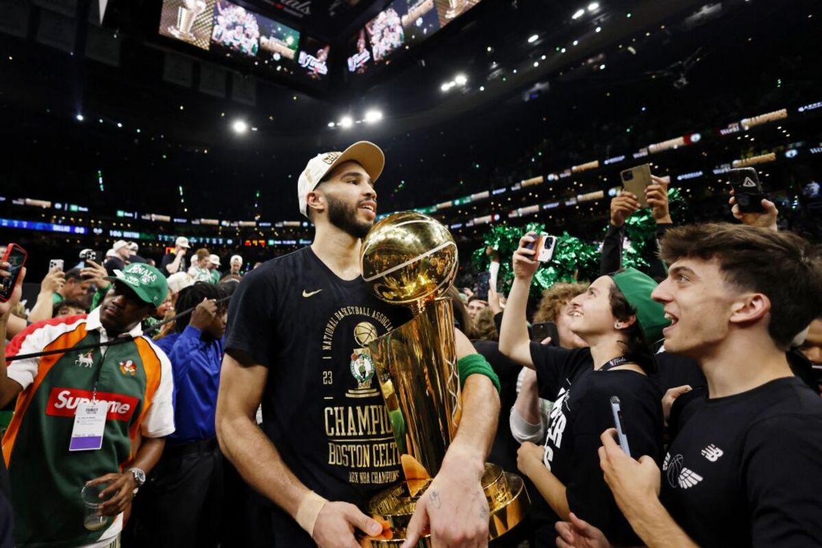 NBA: Finals-Dallas Mavericks at Boston Celtics  / PETER CASEY