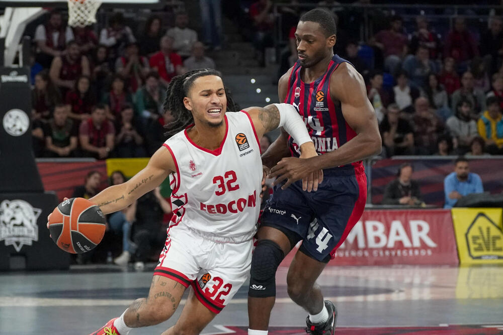 El Baskonia se desinfla en el Buesa Arena

