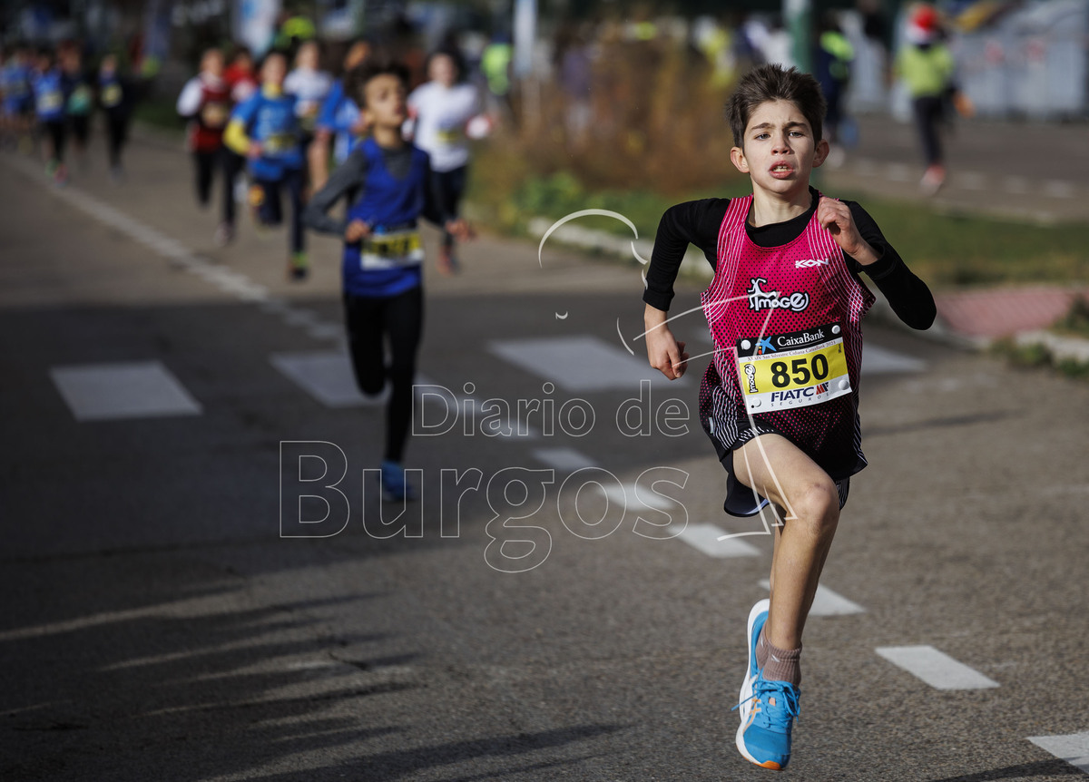 Burgos reúne a 6.000 participantes en la San Silvestre Cidiana 2023.  / LUIS LÓPEZ ARAICO