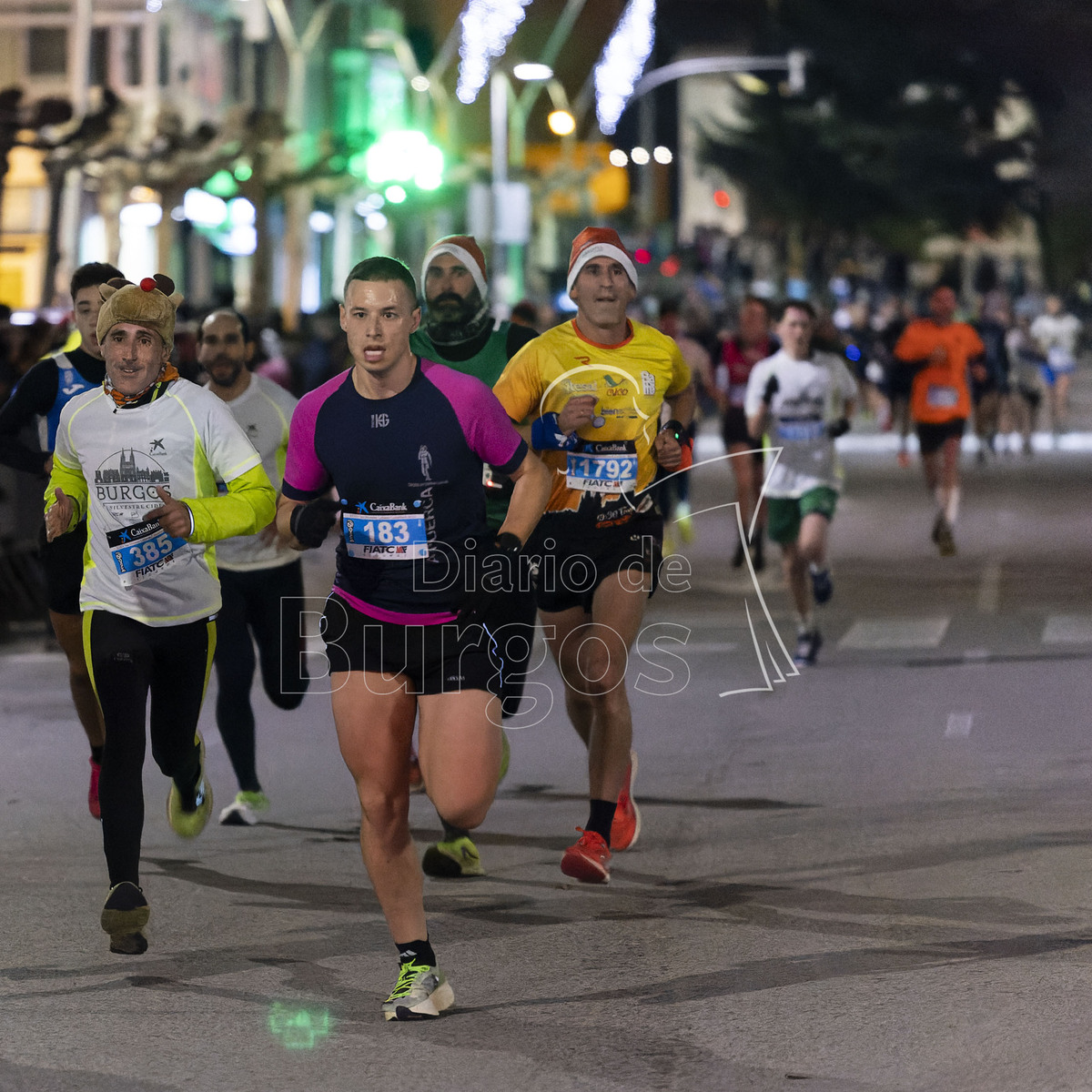 Burgos reúne a 6.000 participantes en la San Silvestre Cidiana 2023.  / LUIS LÓPEZ ARAICO