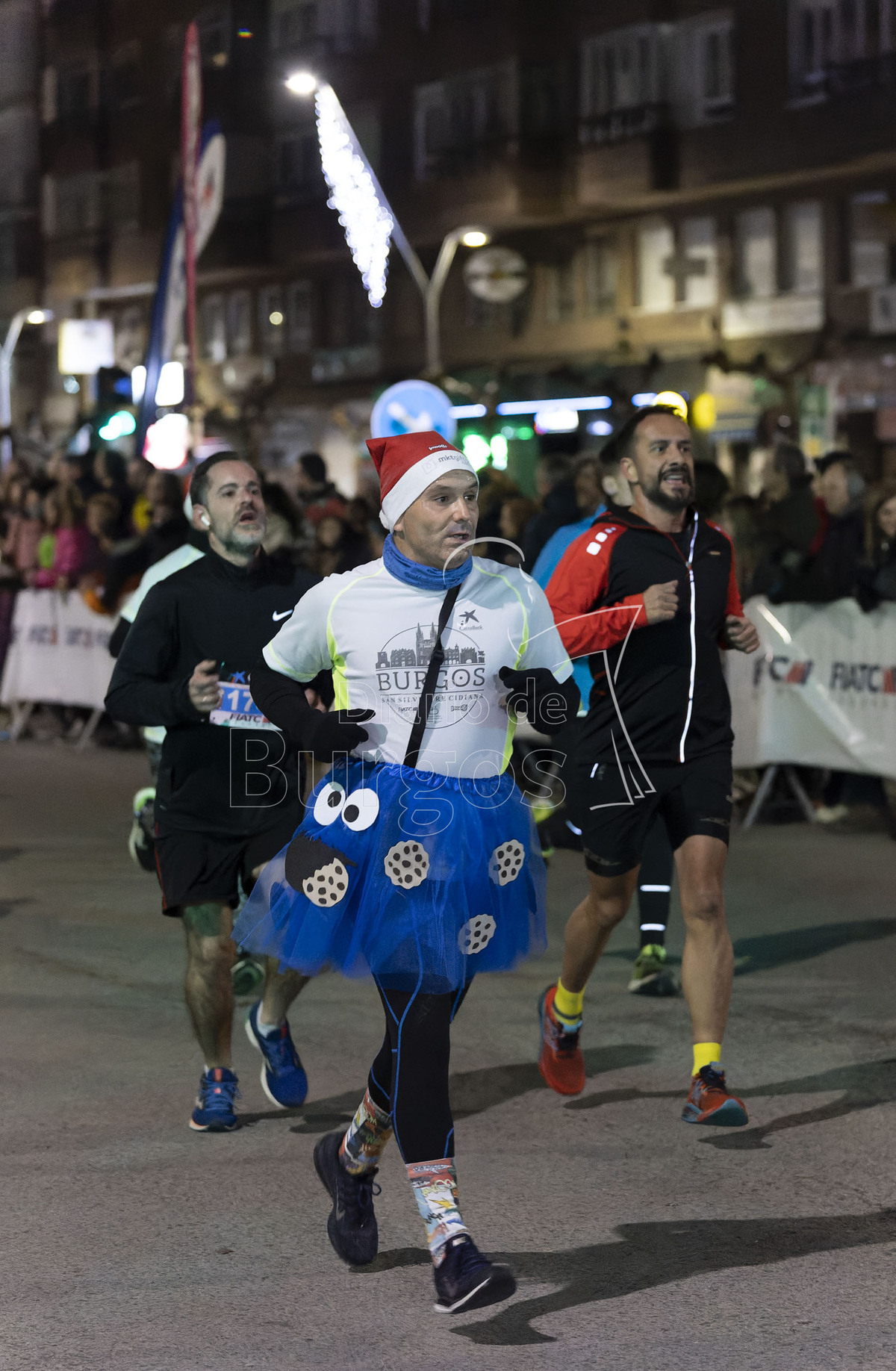 Burgos reúne a 6.000 participantes en la San Silvestre Cidiana 2023.  / LUIS LÓPEZ ARAICO