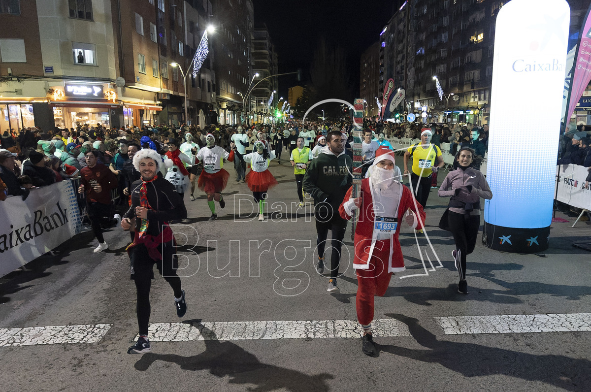 Burgos reúne a 6.000 participantes en la San Silvestre Cidiana 2023.  / LUIS LÓPEZ ARAICO