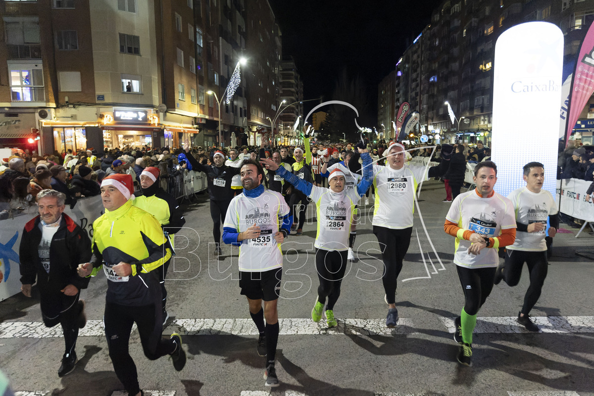 Burgos reúne a 6.000 participantes en la San Silvestre Cidiana 2023.  / LUIS LÓPEZ ARAICO