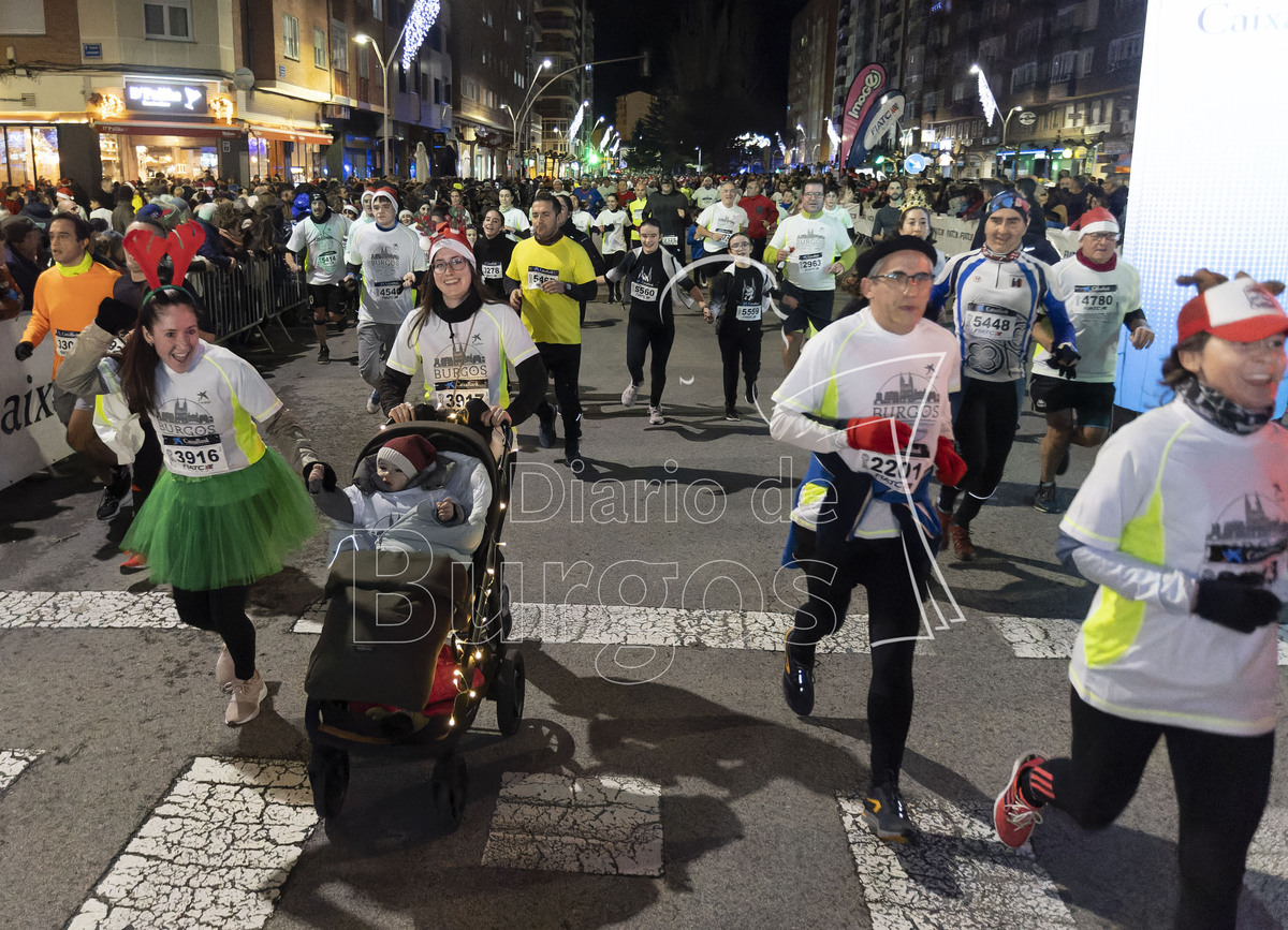 Burgos reúne a 6.000 participantes en la San Silvestre Cidiana 2023.  / LUIS LÓPEZ ARAICO