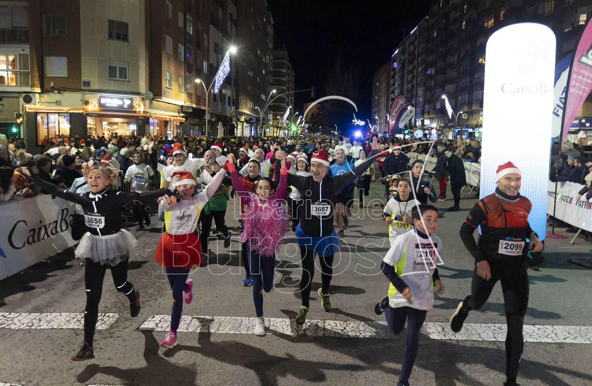 Burgos reúne a 6.000 participantes en la San Silvestre Cidiana 2023.  / LUIS LÓPEZ ARAICO