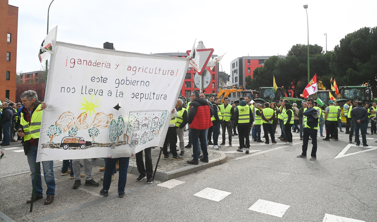 El campo burgalés retoma las calles de la ciudad y reclama que sus explotaciones 