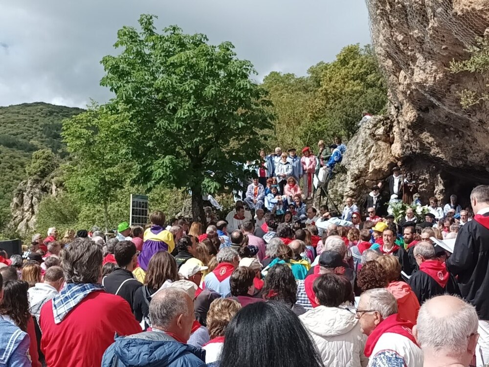 La romería de San Juan del Monte llega a la ermita