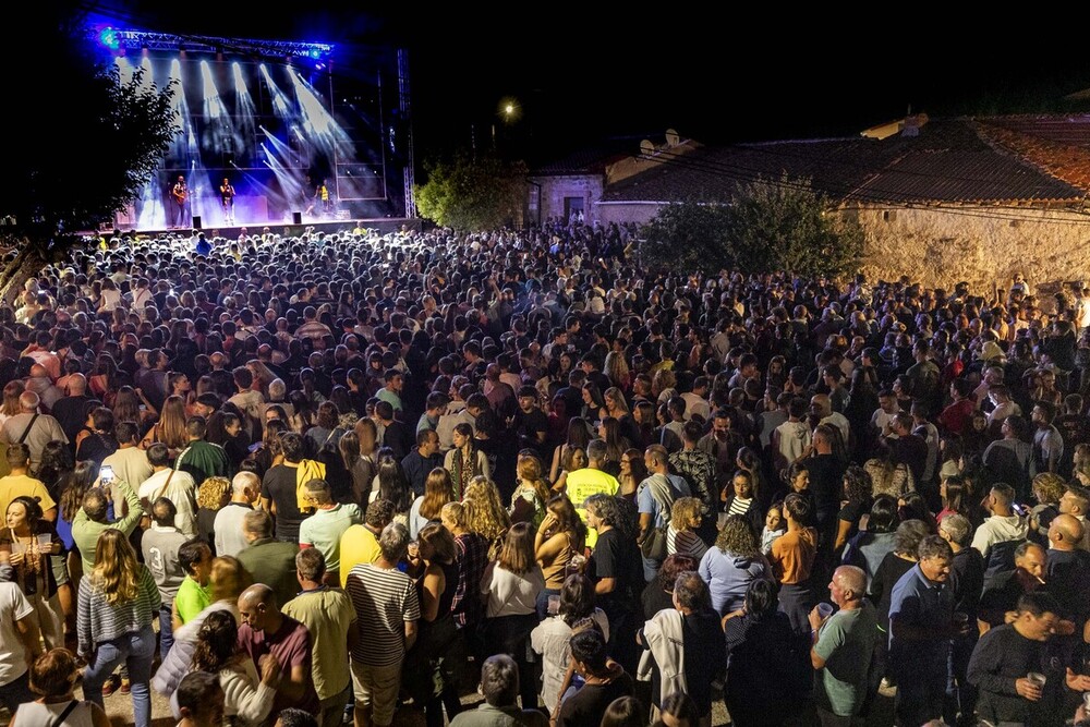 Gran éxito de Isabel Aaiún en la madrugada de este viernes en La Gallega (entre Salas de los Infantes y Hontoria del Pinar).